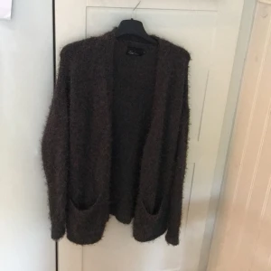 Tröja - Mörk grå tröja