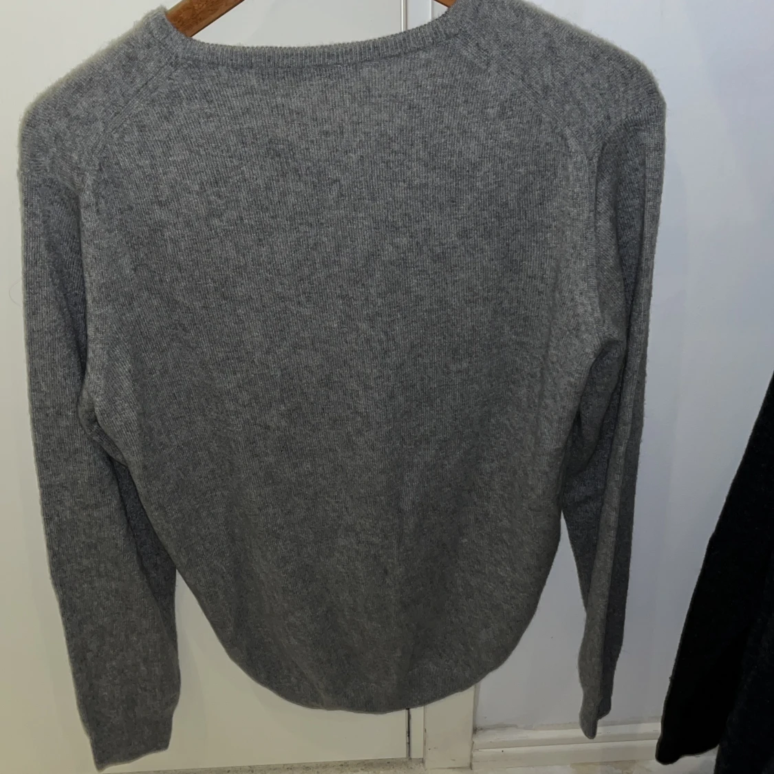 100% kashmir v-ringad tröja - 90