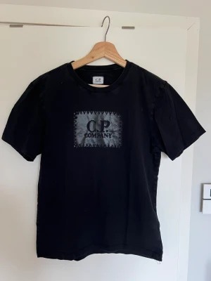 C.P company T-shirt - Köpt på Zgander för 1500kr. Skick 8/10.