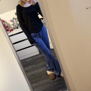 Juicy couture byxor  - Dessa fina blå/gråa juicy couture byxor som inte kommer till användning, har inte använts  så mycket!  Det 