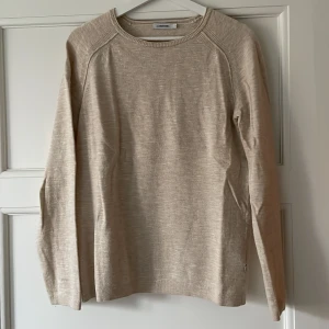 Tröja J.Lindeberg - Regular fit. 55%ull 20%bomull 15%Lyocell 10%polyamid