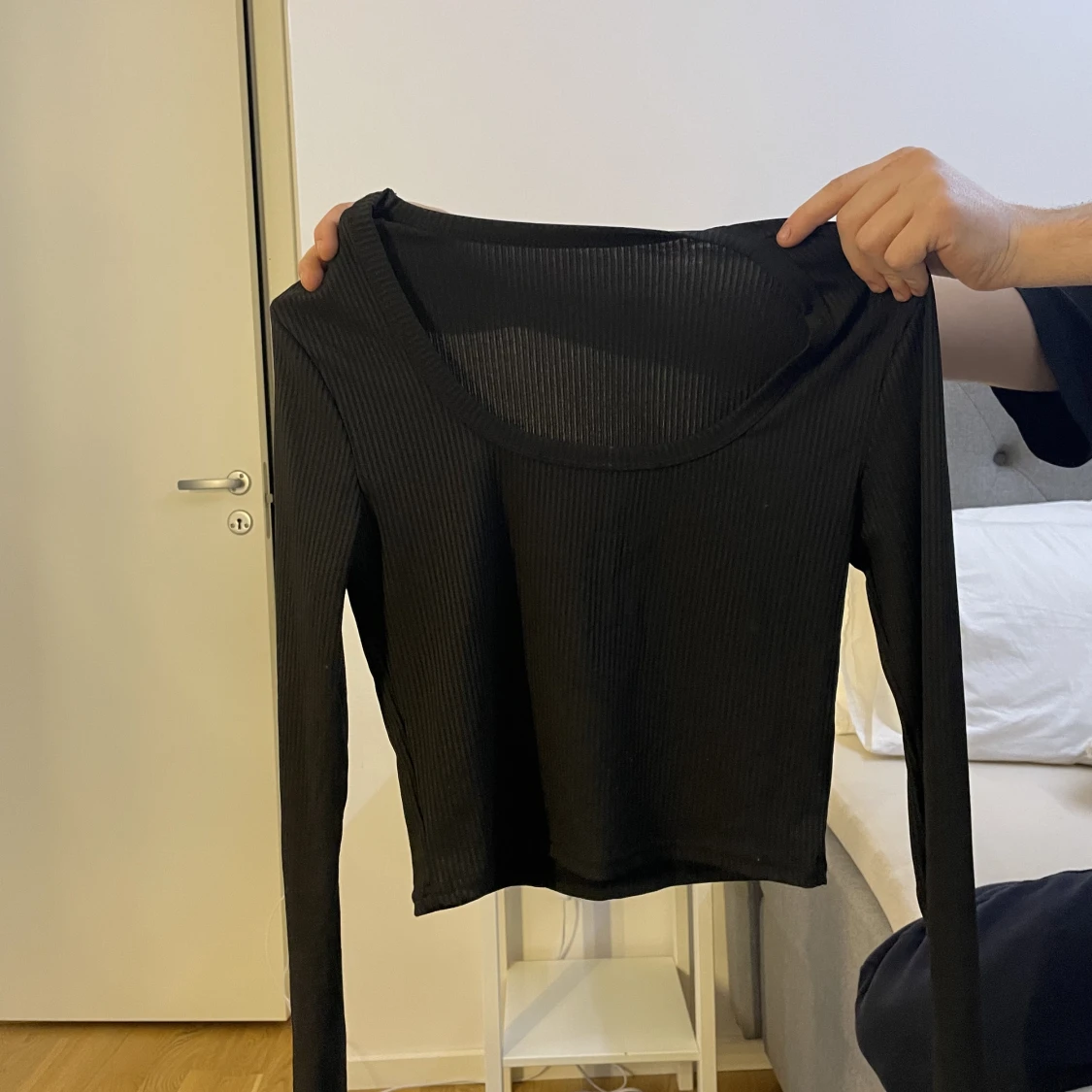 Svart topp från SHEIN  - 91