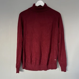 Turtleneck - Använd - i fint skick 