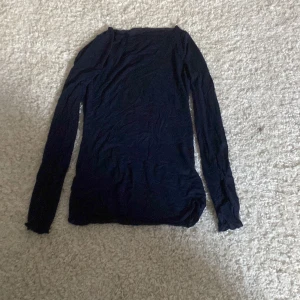 Intimissimi - Skit snygg blå tröja från intimissimi, änvänd typ 3 gånger. Frakt betalas själv 