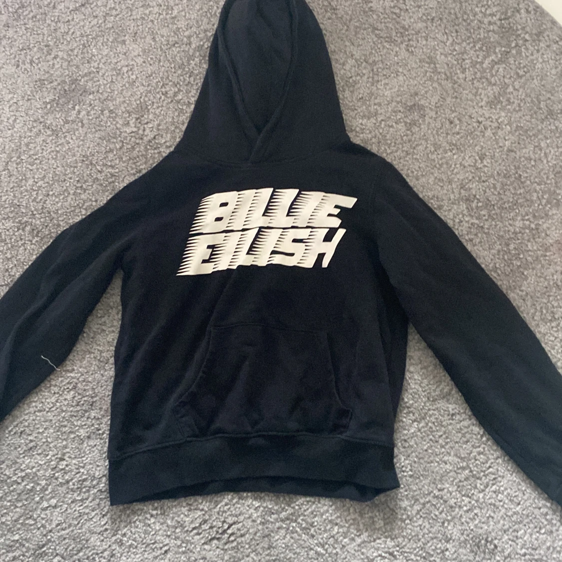 Svart bille eilish hodie