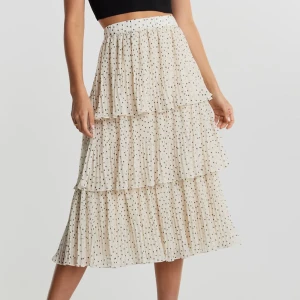 KJOL - Superfin kjol från Gina tricot som inte kommer till användning tyvärr 💕