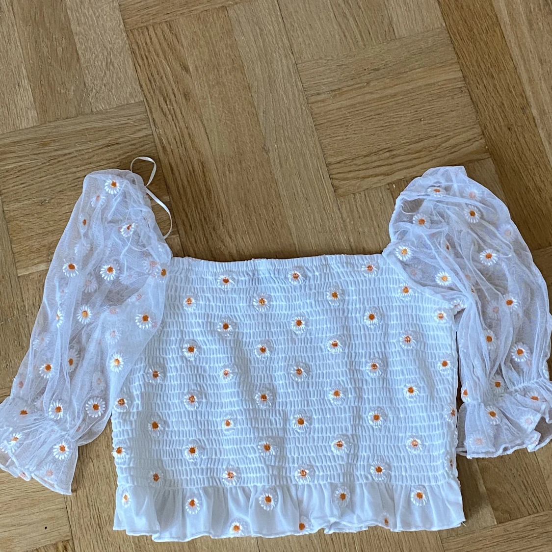 Superfin off-shoulder top från BikBok - 90