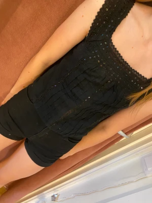 Glitter linne  - Jättefint linne me glitter 