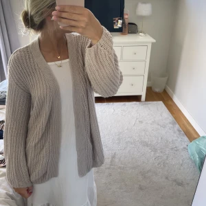 Fin stickad kofta - Fin stickad kofta