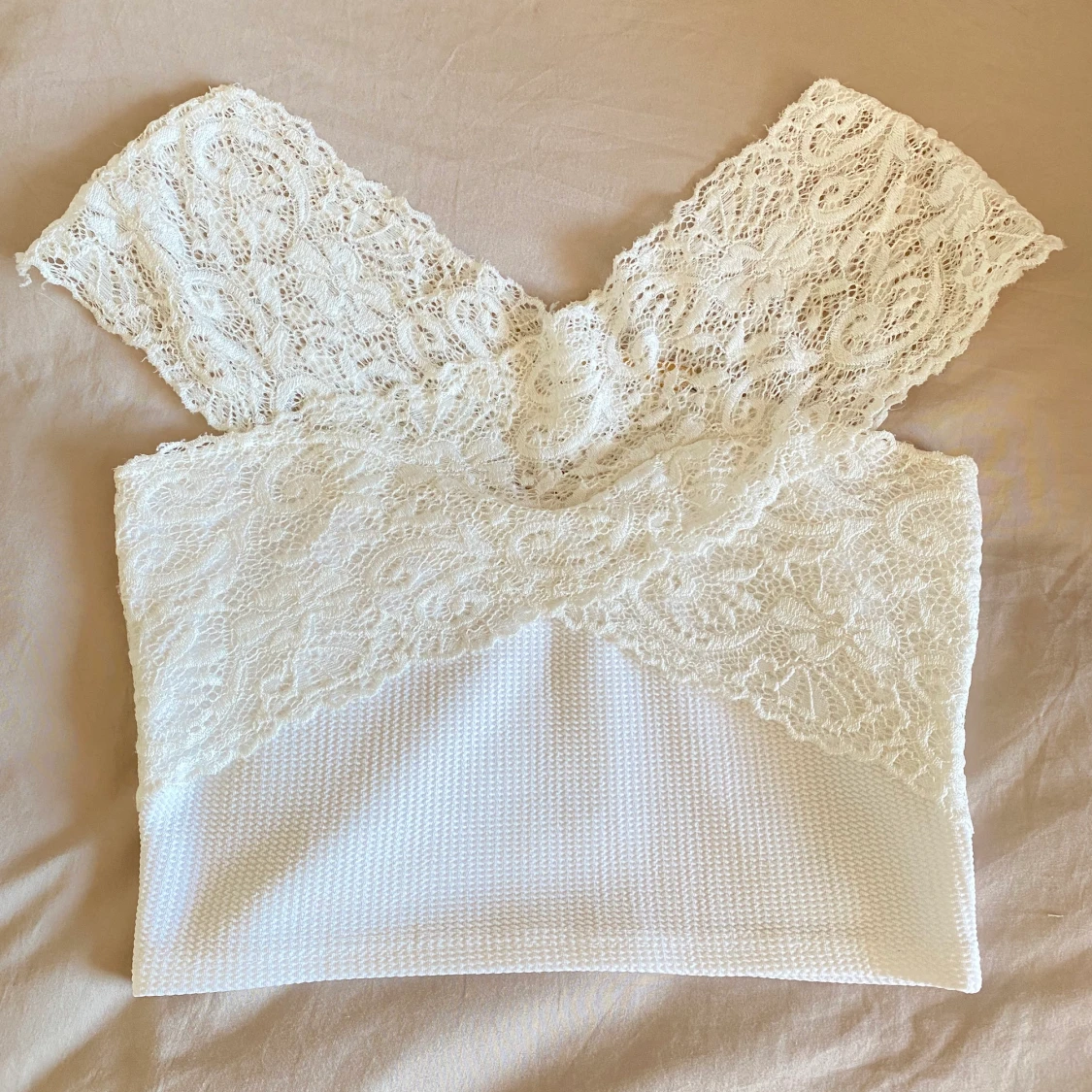 Jättesöt vit topp!! 🤍🤍