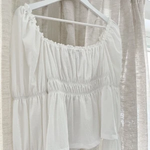 Somrig topp - Somrig topp i strl M💕