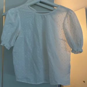 Blus  - Super söt för liten för mig 