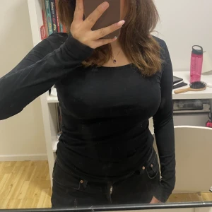 Basic tröja  - Basic, svart långärmad tröja från lager 157 som är använd ❣️