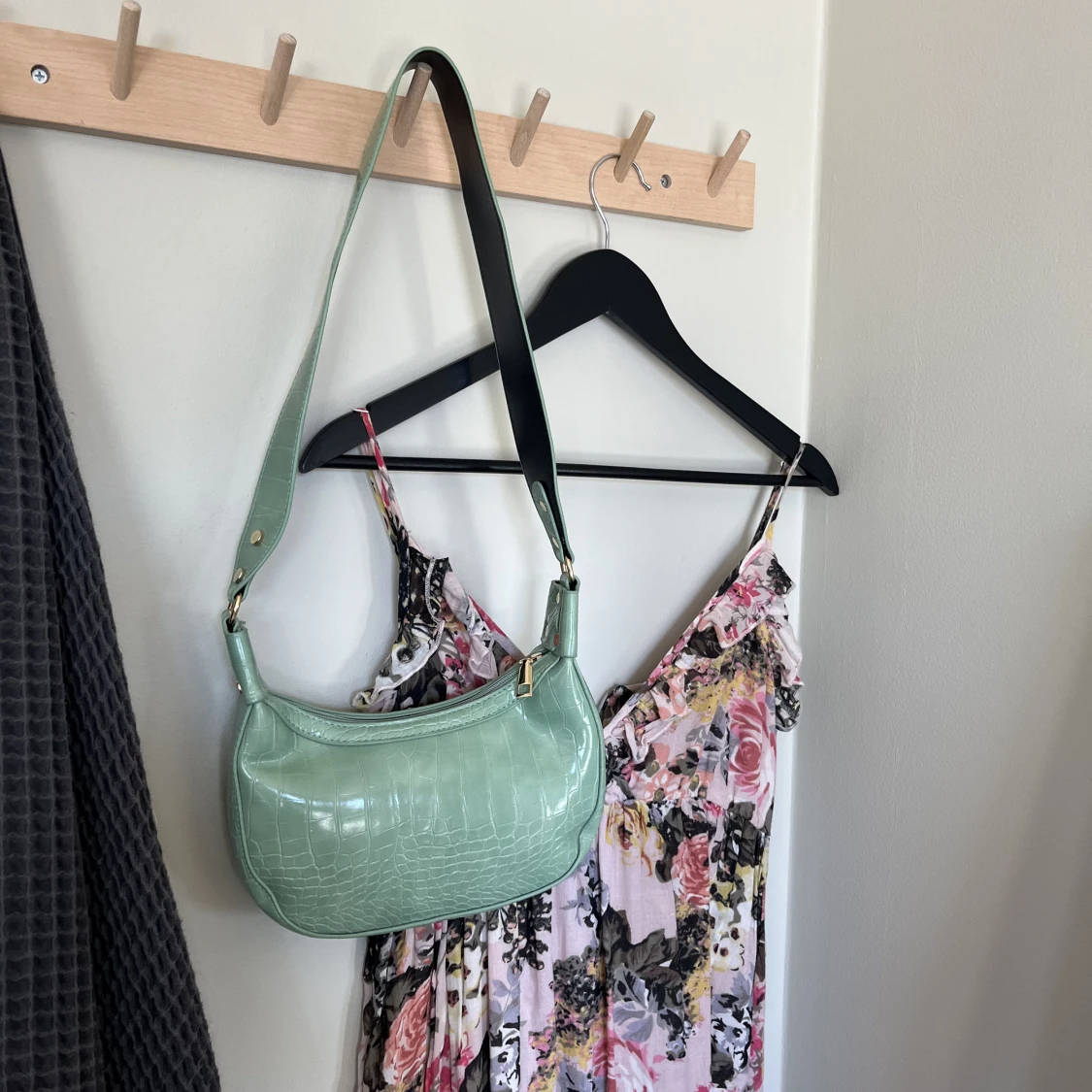 Mintgrön axelväska  - 90