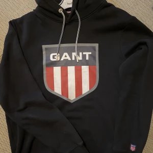 Gant Hoodie - Nyskick strl M passar S