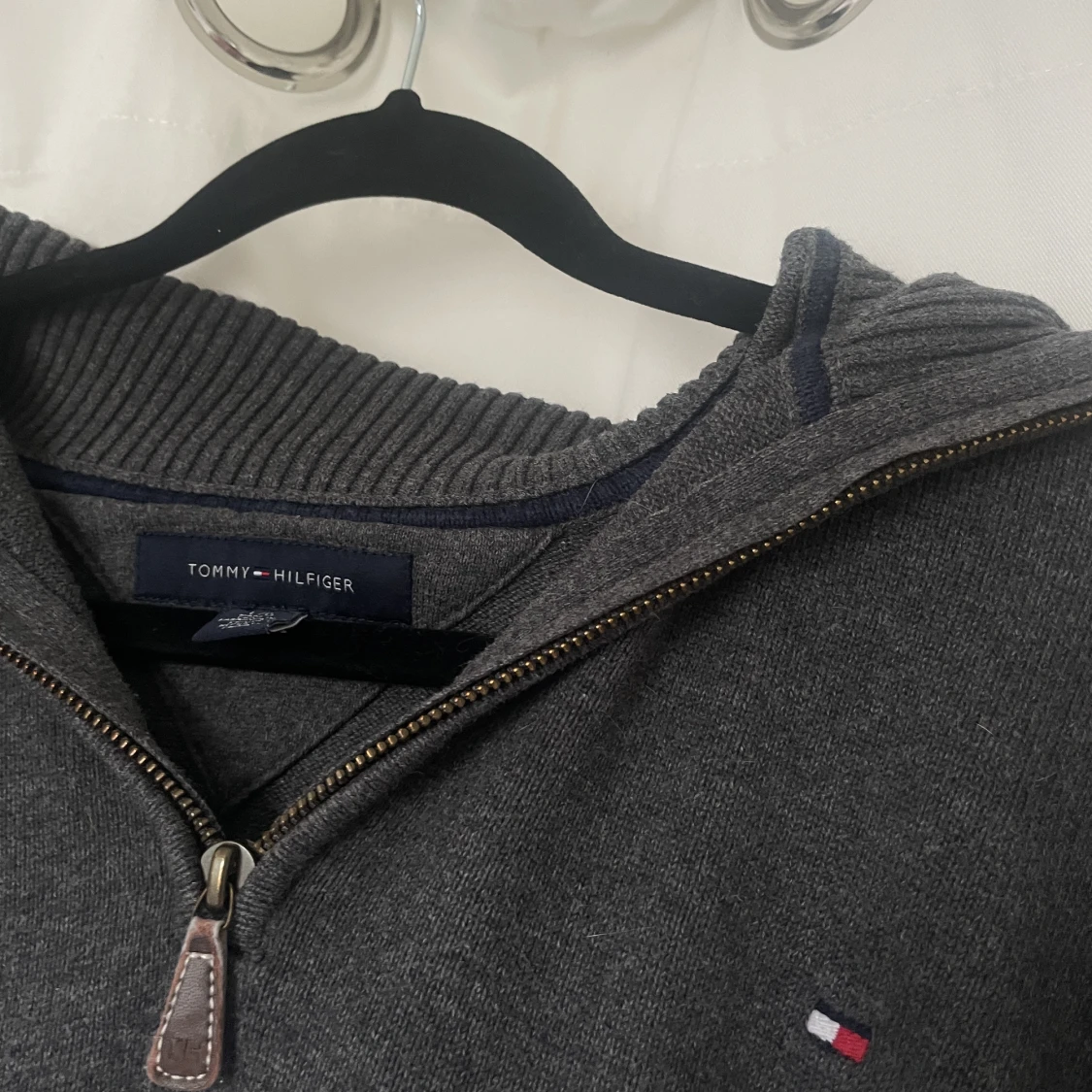 Tommy Hilfiger  - 91