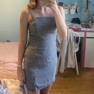 Rutig klänning - Rutig klänning ifrån newyorker