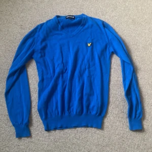 Blå lyle & scott - Jätte fin tröja, nyskick.
