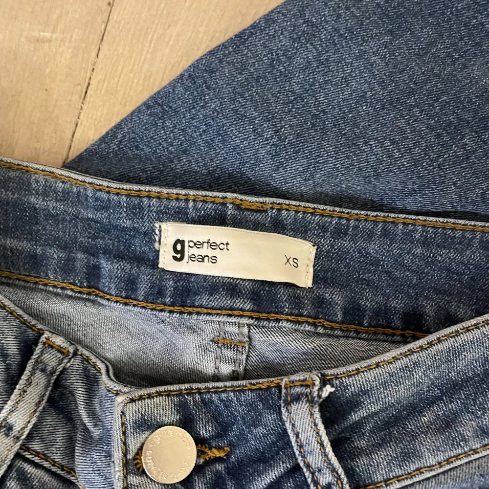 Jeans från gina tricot. Bootcut. Bra kvalité. Storlek xs.. Jeans & Byxor.