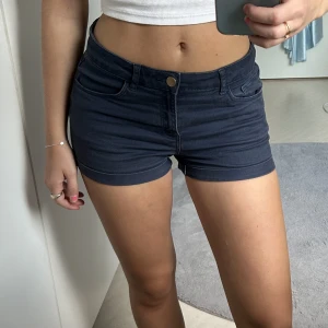 Jeansshorts  - Superfina 🌞 från hm 