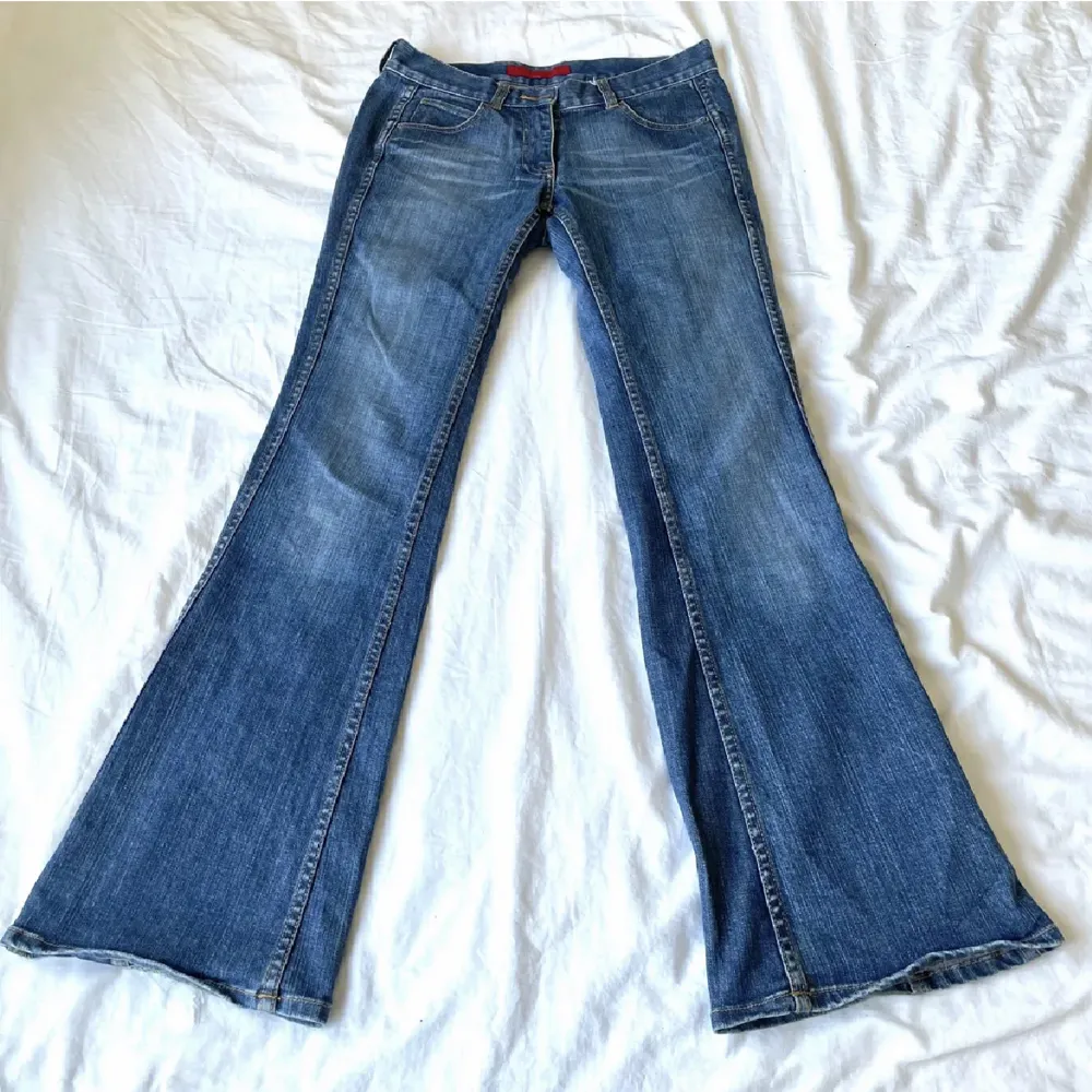 Jätte fina lågmidjade jeans från fcuk jeans💓. Jeans & Byxor.