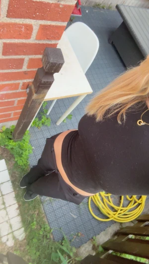 Kostymbyxor  - Säljer dessa as snygga kostymbyxor då jag har ett par till likadana. Toppen skicka och är storlek 40 men sitter som s/m då dom är små i storleken. Köpare står för frakt💋