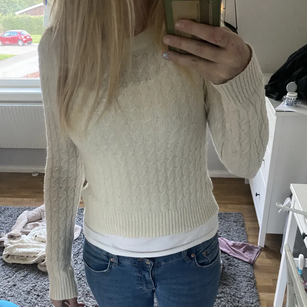 Tröja från bikbok . Neuleet.