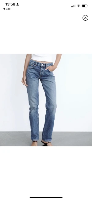 midwaist jeans zara - Midwaist jeans från Zara. Knappt använda! Strlk 36
