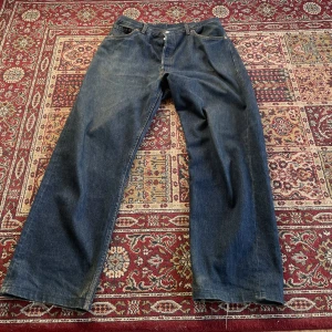 Vida Levis 501 - Ett par vida 501or, storlek 40 men insydda så är runt 32. Riktigt fin tvätt