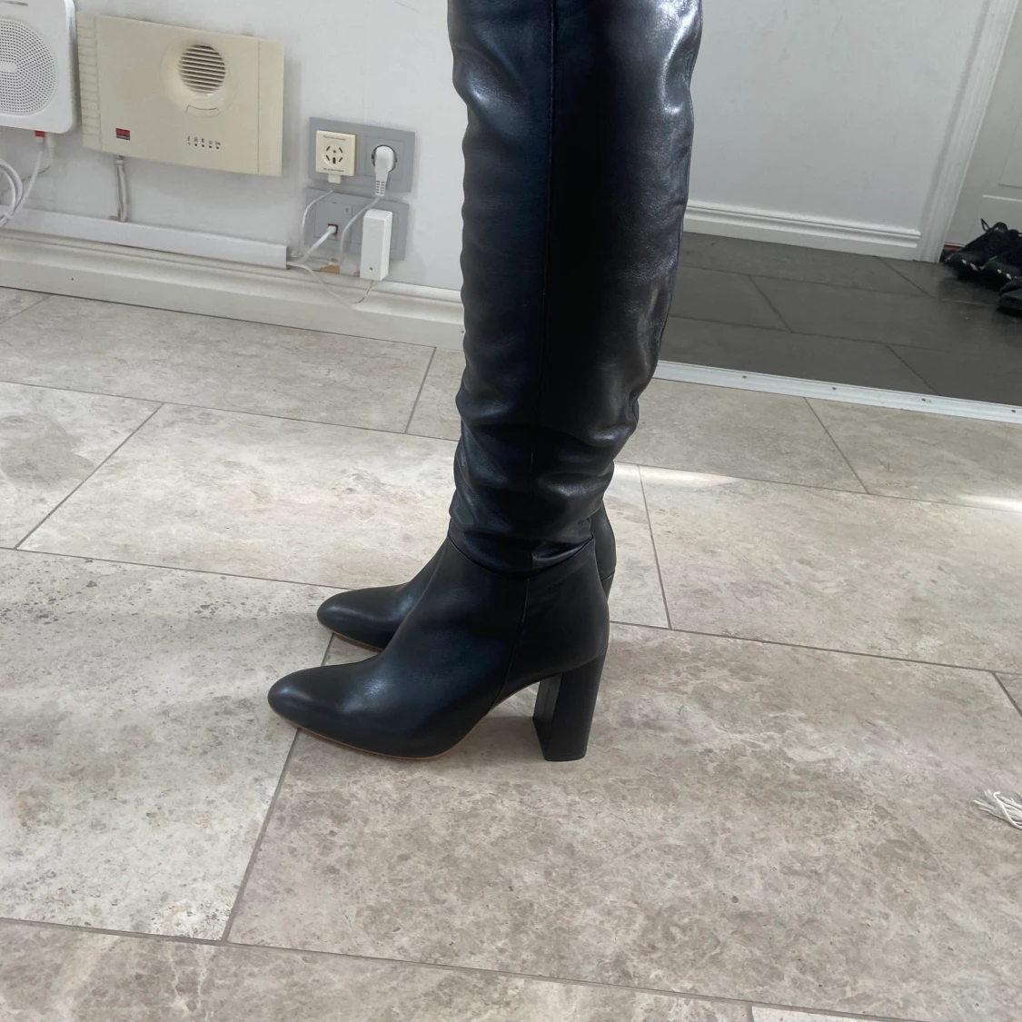 Läderstövlar från zara  - 90