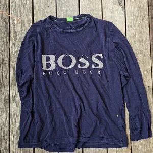 Långärmad T-shirt  - Hugo boss där delar av teyck släppt i tvätt