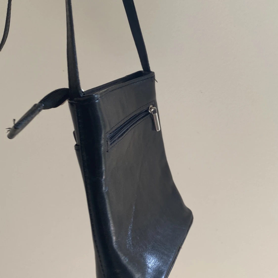 Svart väska - 91