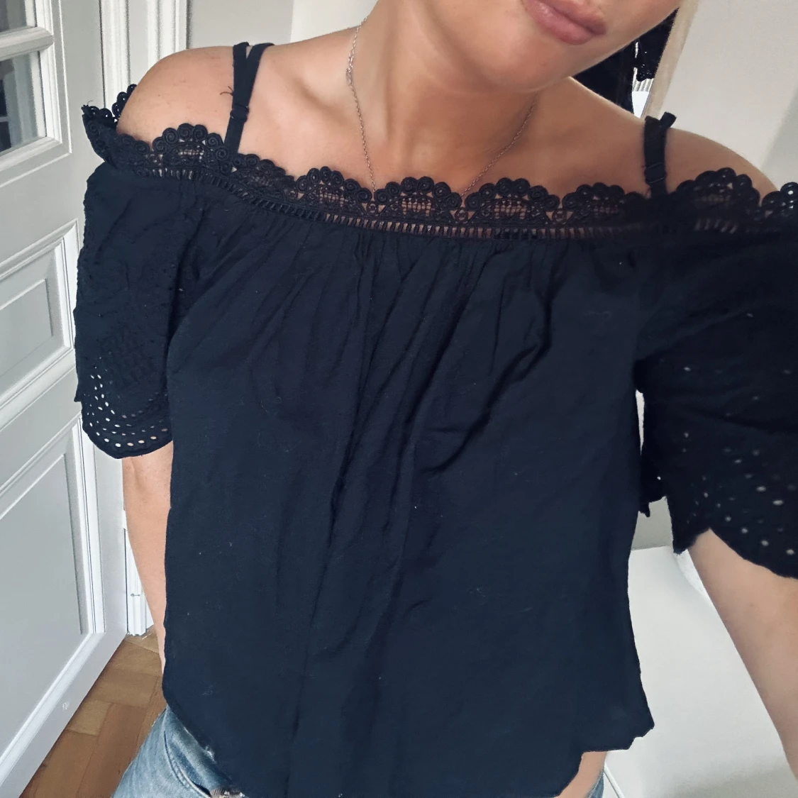 Svart spets topp  - 90