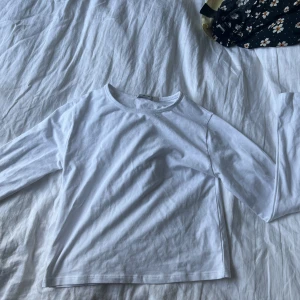 långärmad tröja  - långärmad tröja från stradvarius 