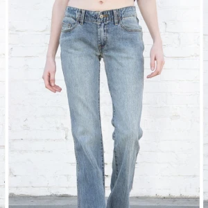 Brandy jeans - Snygga lågmidjade jeans! Bootcut 💖 älskar men har tyvärr blivit försmå för mig. Onesize