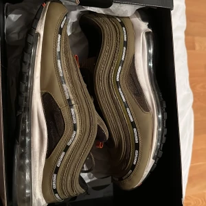 Nike air Max 97 x untfd - Kvitto från goat finns, storlek 43 / 9,5, all og. Flaws finns så skick 7/10