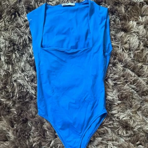 Marinblå body - Marinblå body från Zara💙