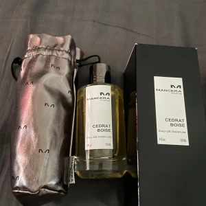 Mancera cedrat boise - Mancera cedrat boise med ungefär 115 ml kvar kvitto finns.