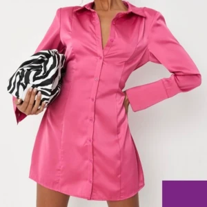 Missguided klänning  - Missguided klänning i silkes material 