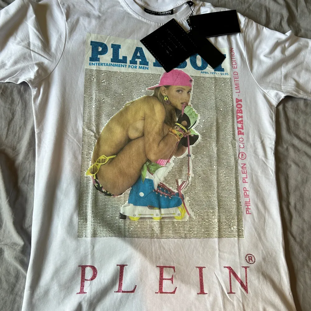 Riks fet tröja från Philipp pleins collab med Playboy.. T-shirts.