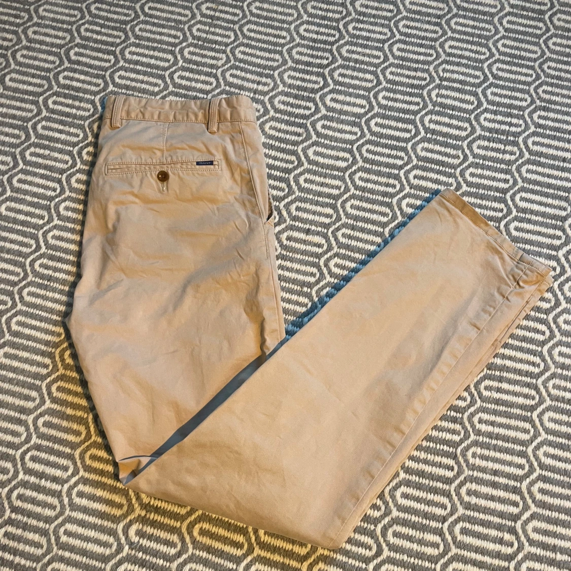 Beige Gant chinos 