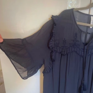 Marinblå klänning  - Fint skick, pepe jeans 