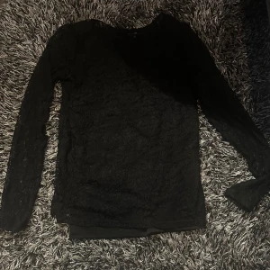 Spets topp✨🖤 - Svart spets topp😍😍