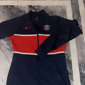 PSG tröja  - Helt nytt PSG tröja