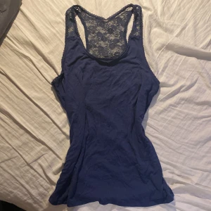 Linne - Fint linne från Hunkemöller, säljer då det inte används. Fint skick, enda är att lappen är bortklippt. Osäker på nypris. Pris kan diskuteras. Hör av dig vid frågor eller intresse💗