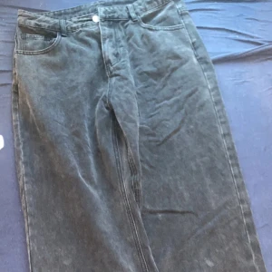 Baggy jeans - Rensar gaderob🥰