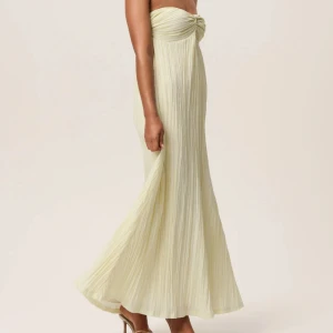 Adoore Rialto dress - Söker denna allt från 32-36💛