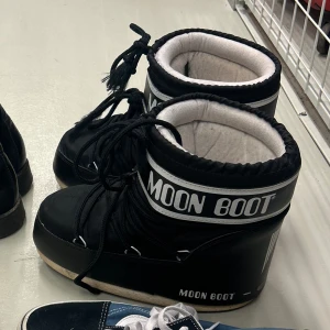 Moonboots - Säljer mina moonboots  Storlek 36/38