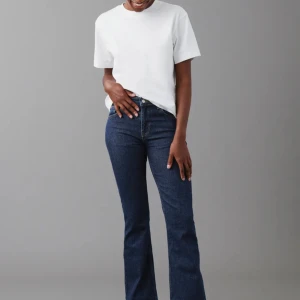 full length flare jeans  - Oanvända, super bra skick och snygga!💕