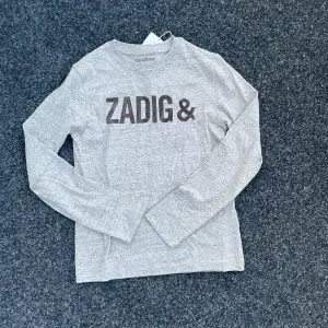 Säljer en Zadig & Voltaire tröja. Säljer pga att den inte används så mycket. Lappen sitter kvar
